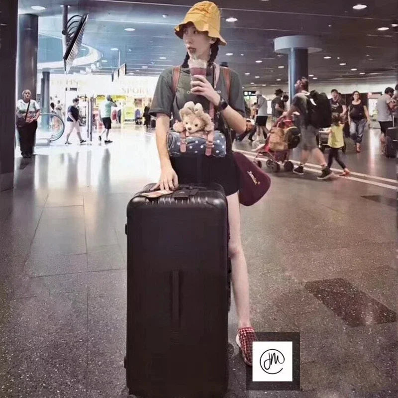 Famous Brand Large Capacity Rolling Luggage ESSENTIAL Trunk Sport Style Travel Suitcase