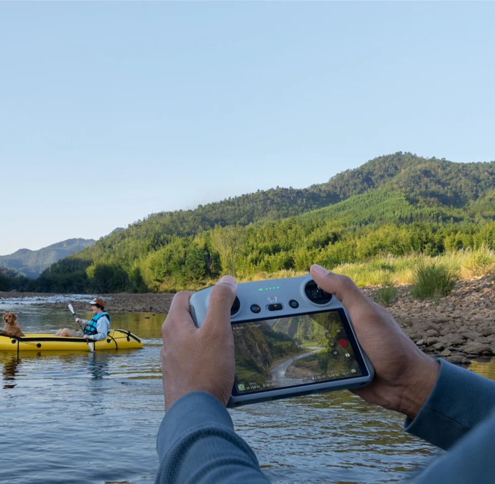 38 km/h (Level 5) Wind resistant, novice friendly advanced mini camera drone for true vertical shooting